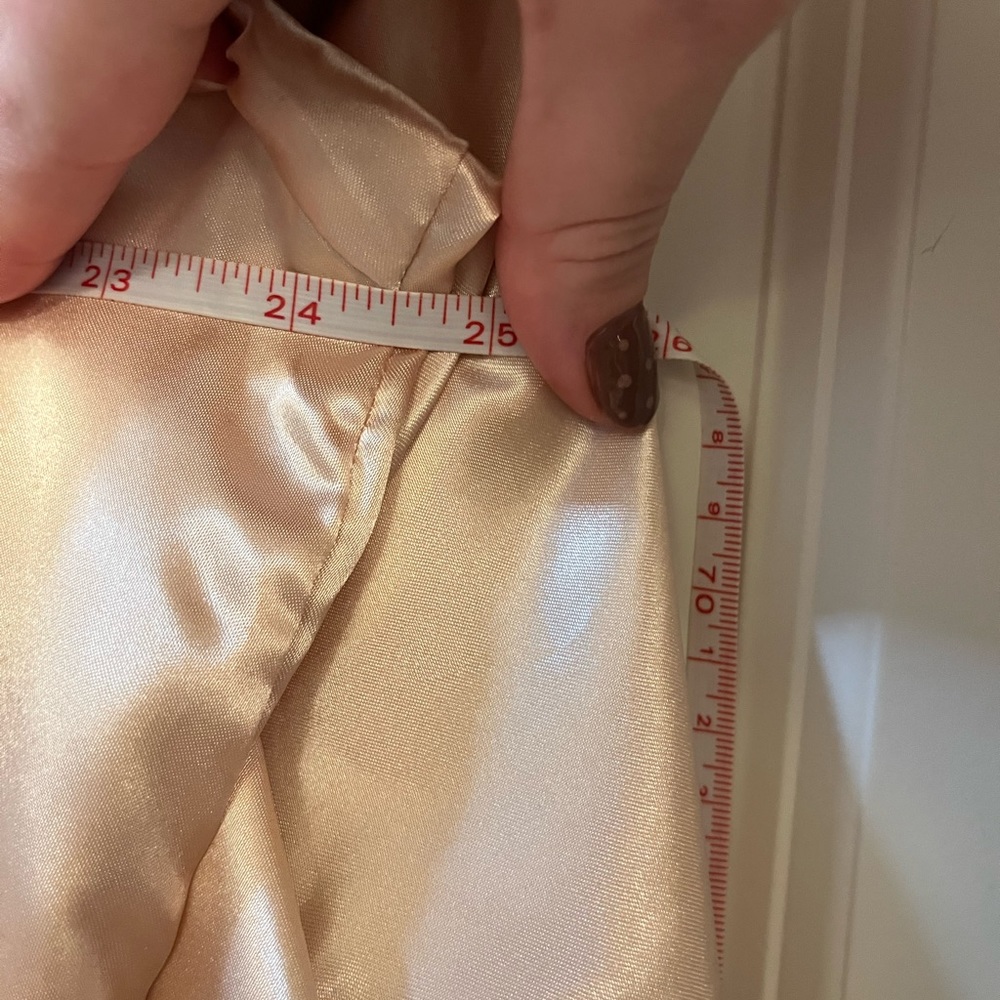 Pink Robe Size XL - Picture 9 of 11
